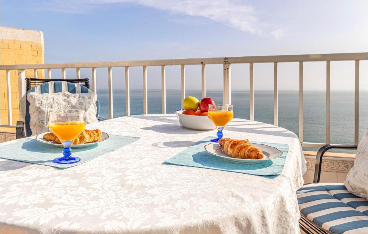 Cozy Apartment In Benalmadena With House Sea View Eksteriør billede